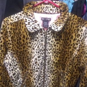 Hot topic leapard coat